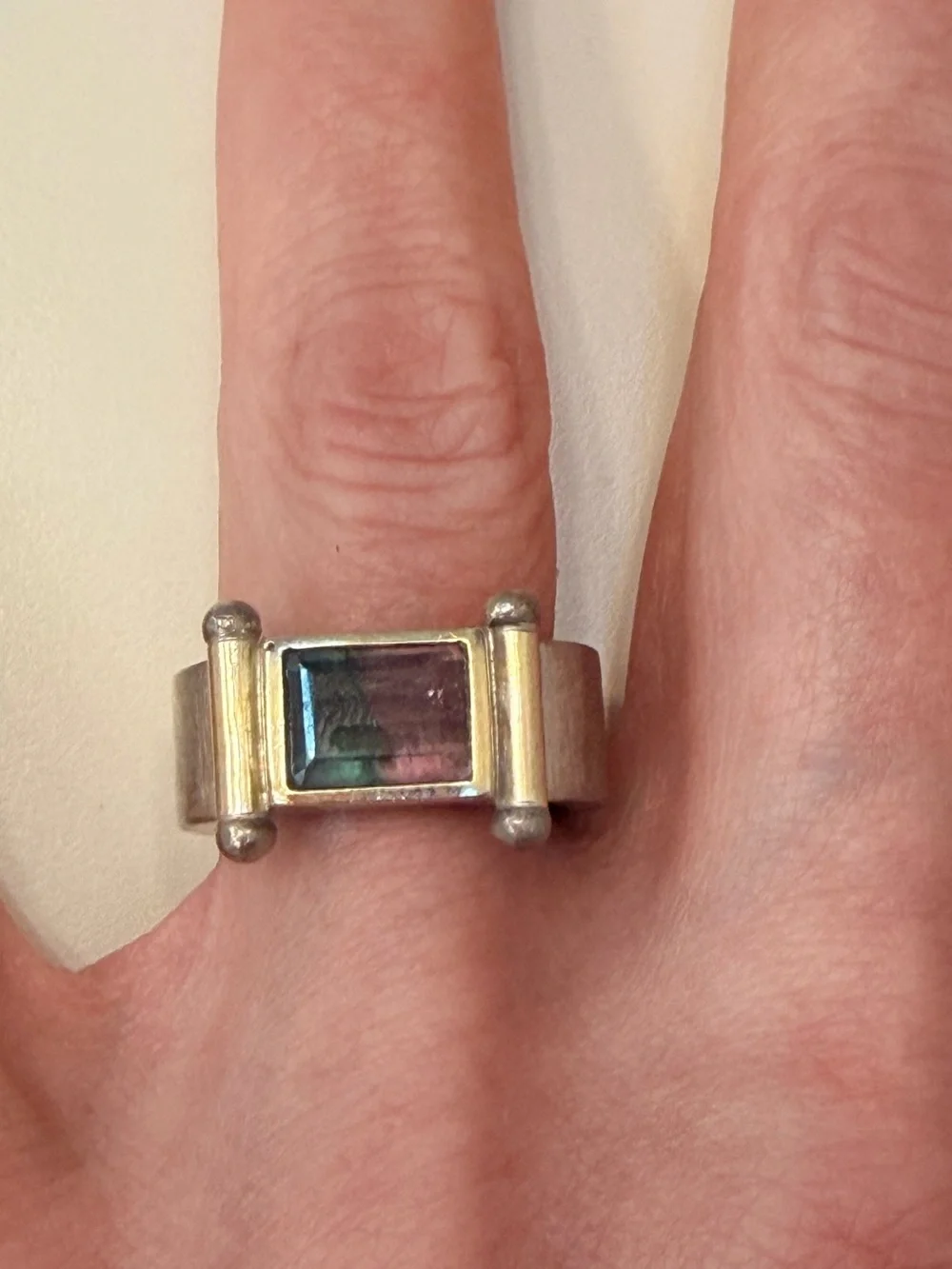 Artisan stone size center